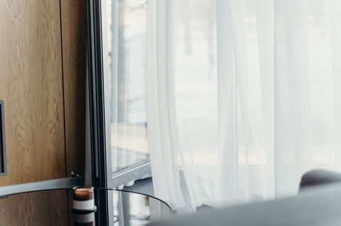Какие типы приводов для штор и роллет подходят для пентхауса?