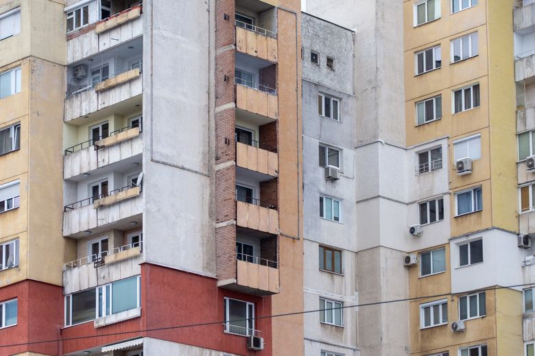 Какой норматив по ударному шуму действует для жилых помещений в 2025-2026 годах?