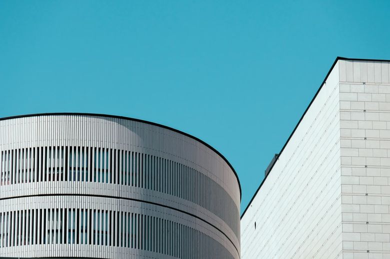 Как white box адаптировать под лофт: кирпич, бетон и металл